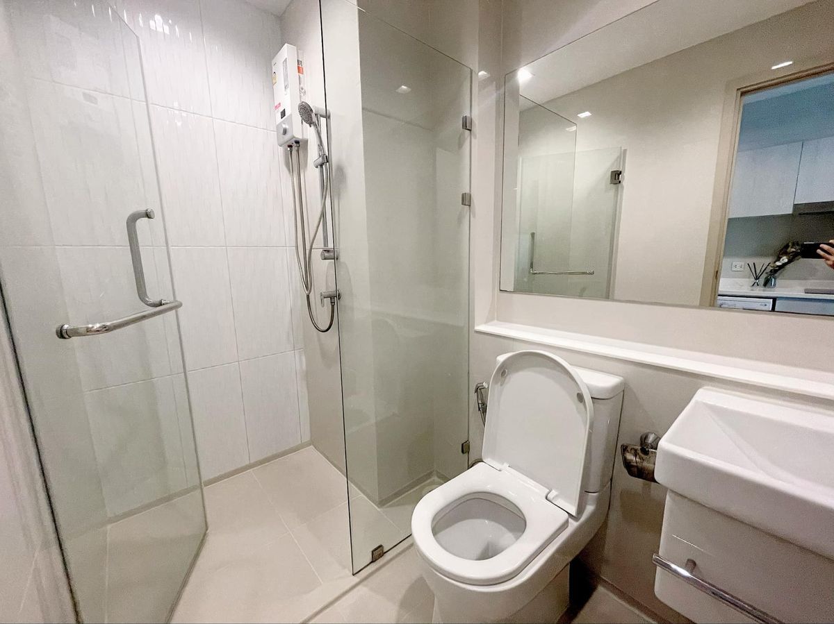 For SaleCondoWitthayu, Chidlom, Langsuan, Ploenchit : ✨ Life One Wireless – Stylish Studio on High Floor | City View | Fully Furnished & Newly Renovated | Prime Wireless Road | Best Price in the Building