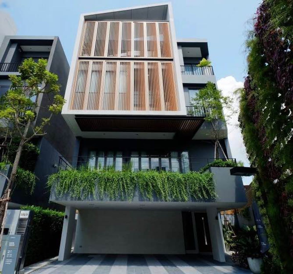 ให้เช่าบ้านอ่อนนุช อุดมสุข : 🌟𝑳𝒖𝒙𝒖𝒓𝒚 𝒉𝒐𝒖𝒔𝒆✨Pet Friendly 🐶ให้เช่า Private Residence โครงการ  Arna Ekamai, 4 Bedroom