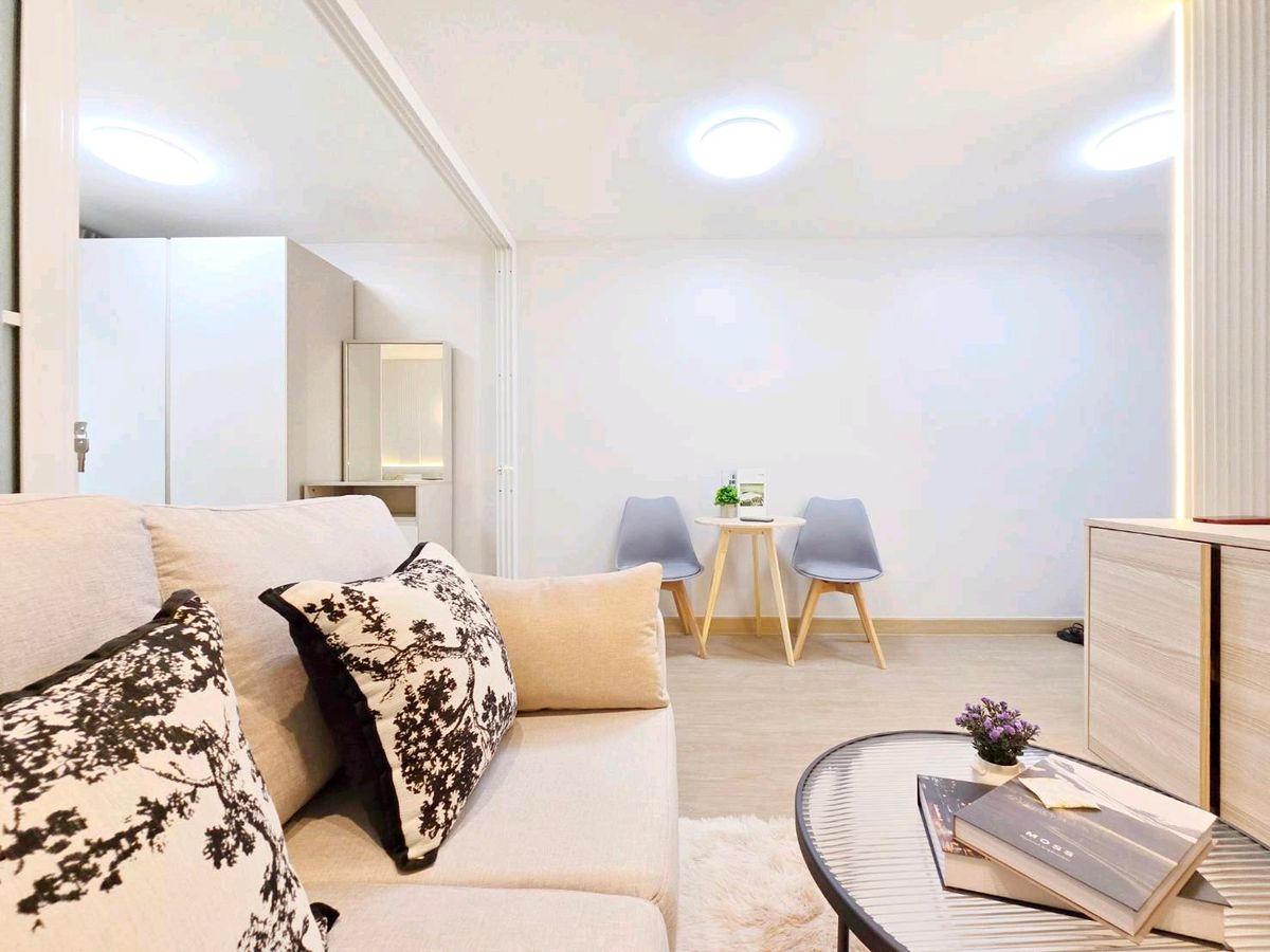 For SaleCondoBangna, Bearing, Lasalle : It must have ❗️ Condo ready to go to the kitchen, separate balcony, light, cheaper, cheaper! This is the answer! ✨️regent Home 7 Bangna (Regent Home 7 Bang Na) ✨️