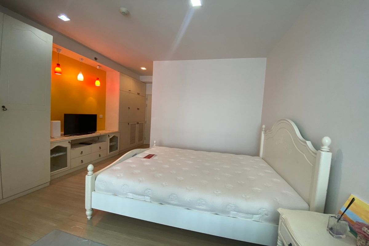 For SaleCondoSathorn, Narathiwat : 🔥 Sale with tenant !!🔥 Code C20221202379..........The Seed Mingle, Studio room, 1 bathroom, furnished, Special Deal!!📣📣