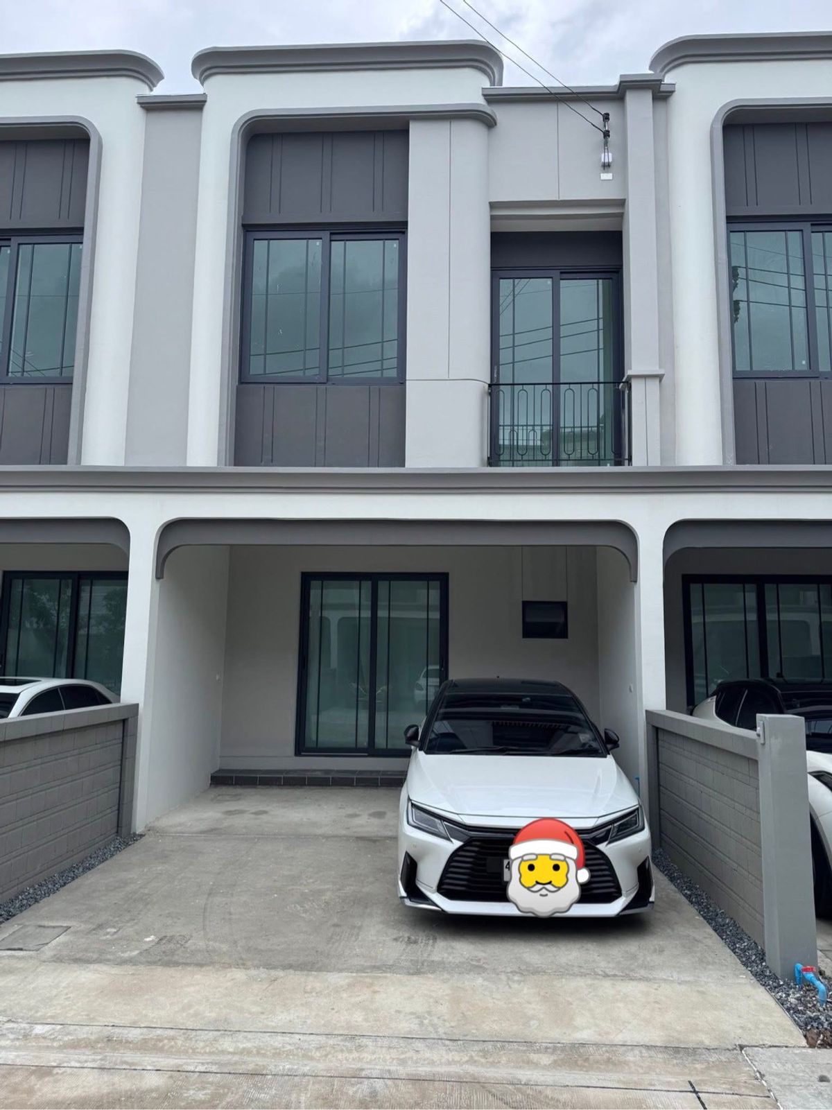ให้เช่าทาวน์โฮมบางนา แบริ่ง ลาซาล : 🏡 ให้เช่าบ้านเดี่ยว 2 ชั้น หมู่บ้านโกลดิน่า สุขุมวิท–แบริ่ง ใกล้ BTS เดินทางสะดวก พร้อมอยู่ได้ทันที! 📍 ทำเล: หมู่บ้านโกลดิน่า สุขุมวิท 76 (แบริ่ง 36)