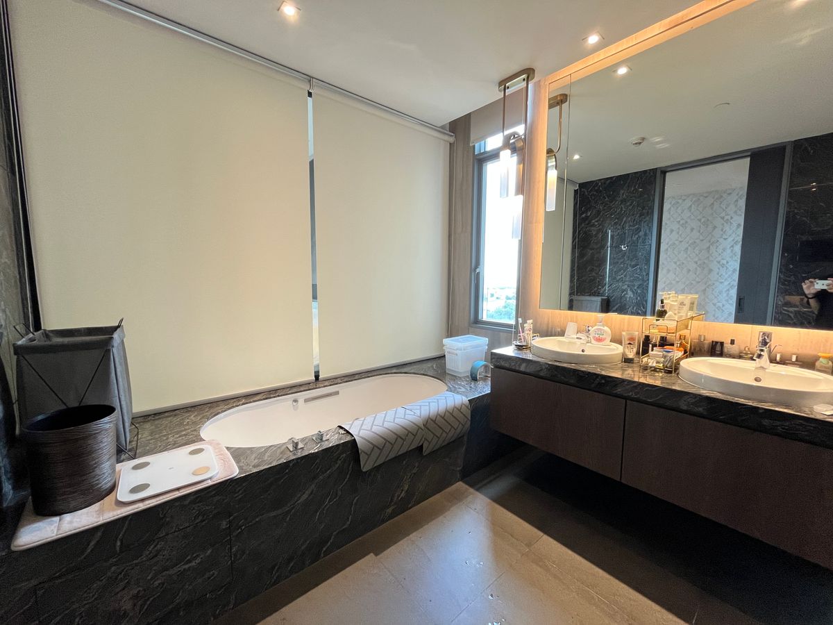 For SaleCondoSathorn, Narathiwat : ✨The Sukhothai Residences✨2 bedrooms, 3 bathrooms, size 209 sq m, near BTS Sala Daeng Tel.0982645161