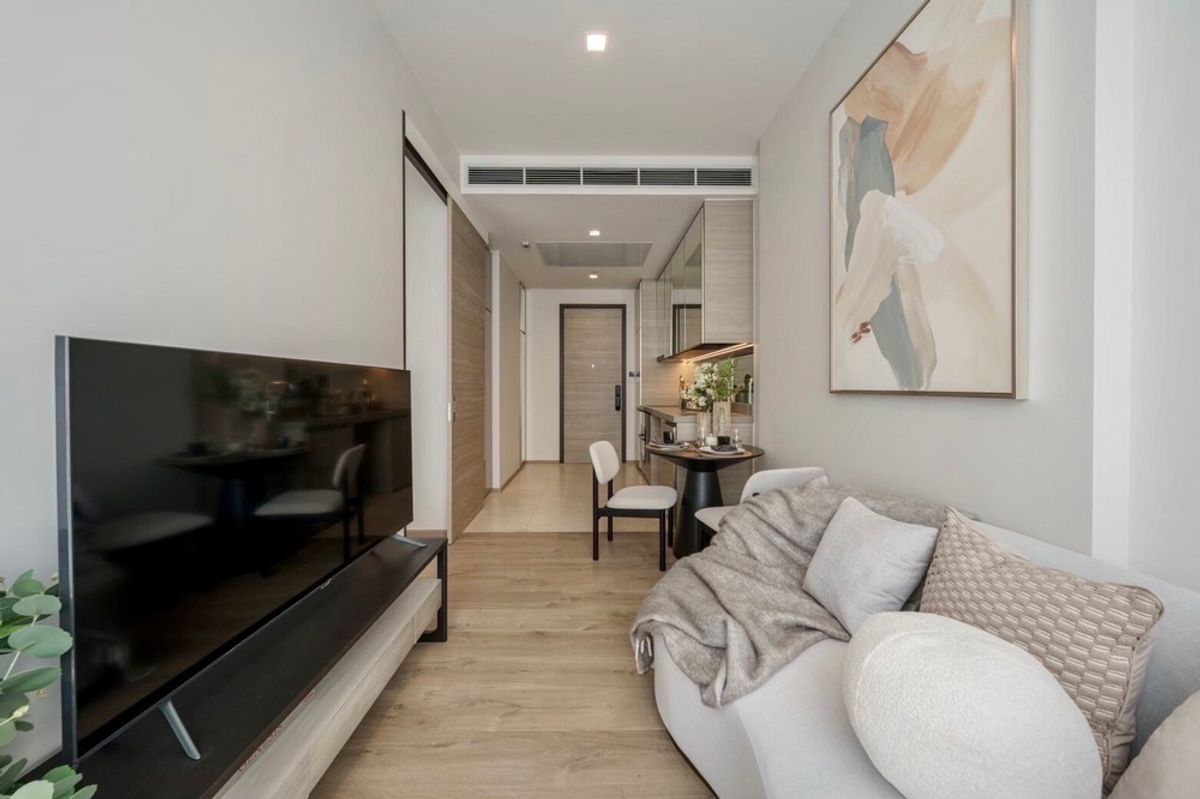 ขายคอนโดลาดพร้าว เซ็นทรัลลาดพร้าว : 🔥 ขายด่วน !! The Crest Park Residences, 1 ห้องนอน, 1 ห้องน้ำ, ห้องทิศตะวันออก, ชั้นสูง 33++ !!🔥Code C20250100028 แต่งครบ, ราคาพิเศษ!!📣📣