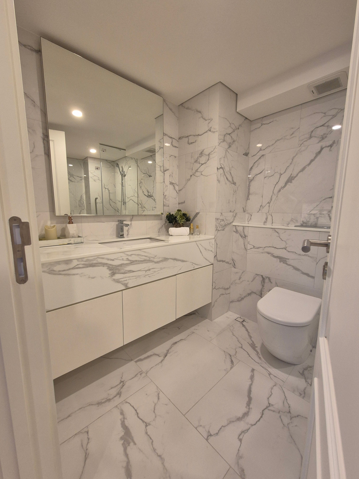 For SaleCondoRama9, Petchburi, RCA : 🔥( DUPLEX PENTHOUSE!! ) Landmark @MRTA Station Rama 9, hotel-style services, Branded Residences