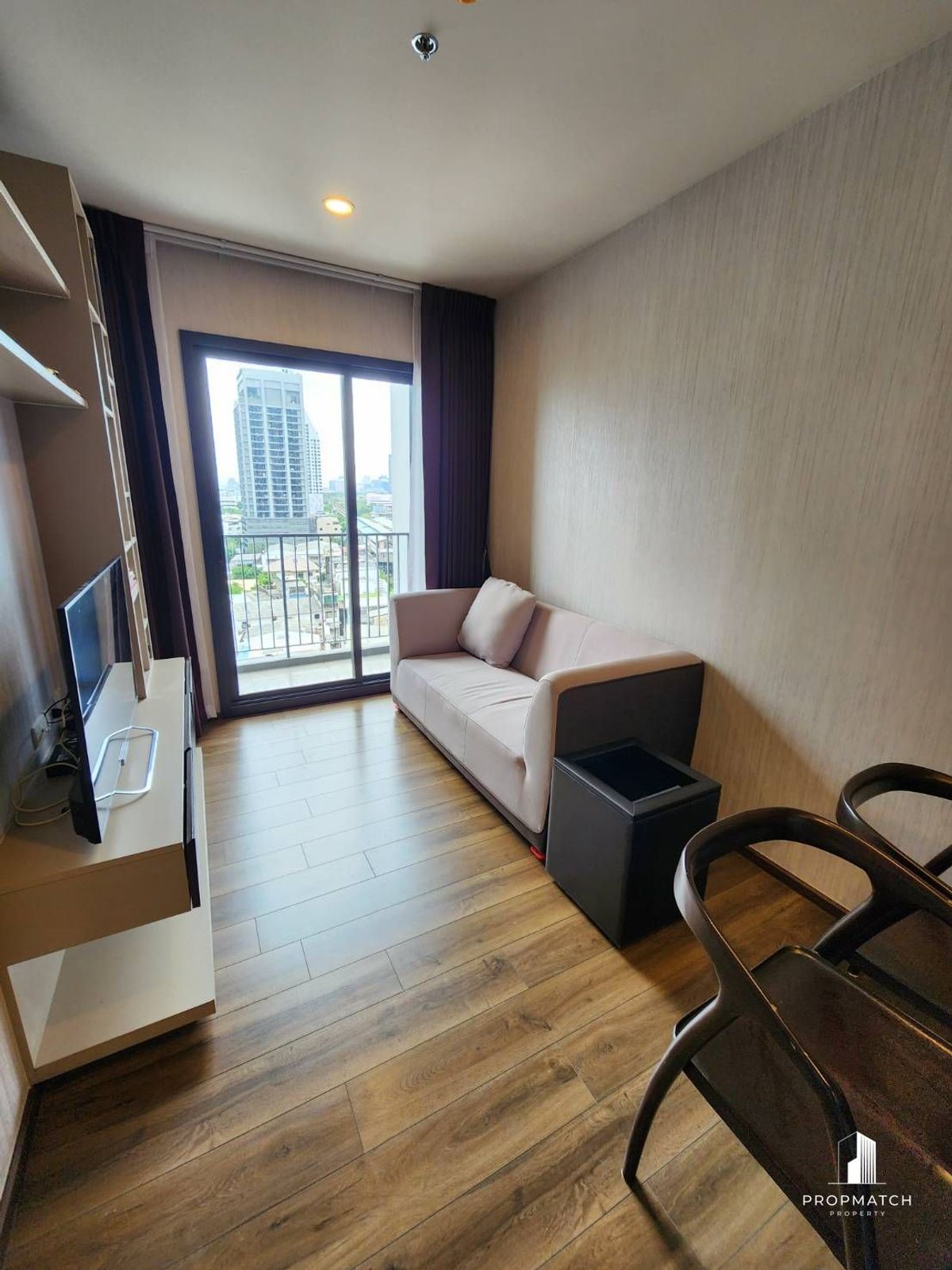 For RentCondoSapankwai,Jatujak : ✨flash deal ✨onyx Phahonyothin (1Bed1bath40SQM.) Completely decorated !! Only 18,000 baht per month Tel.0981315848 @propmatch