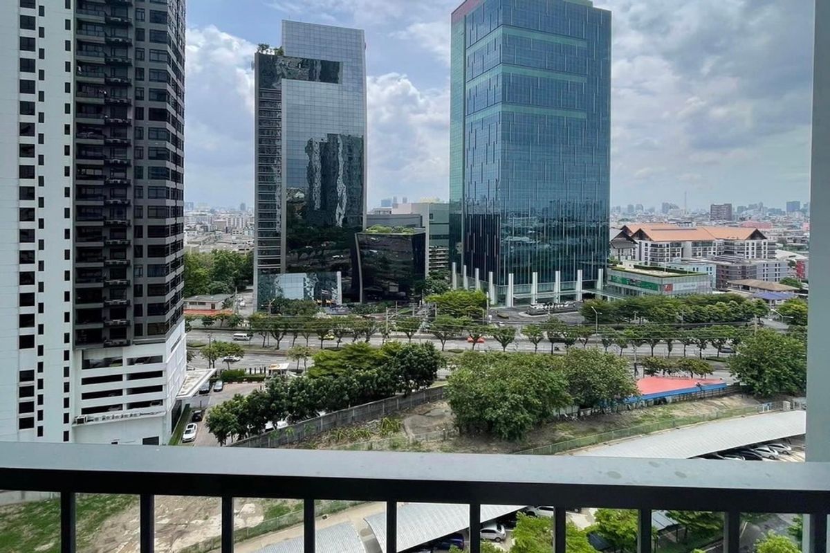 คอนโดรัชดา ห้วยขวาง : 🔥 สำหรับขาย - เช่า !!🔥 Code C20230600935..........Noble Revolve Ratchada 2, 2 ห้องนอน, 1 ห้องน้ำ, ชั้นสูง 11++, แต่งครบ, พร้อมเข้าอยู่, ราคาพิเศษ!!📣📣