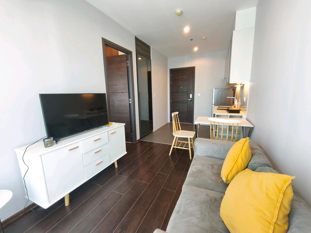 ให้เช่าคอนโดสุขุมวิท อโศก ทองหล่อ : 🔴17,000฿🔴 𝗖 𝗘𝗸𝗸𝗮𝗺𝗮𝗶┃ซี เอกมัย ✅ ใกล้ BTS เอกมัย ยินดีบริการ🙏สนใจทัก 𝙇𝙄𝙉𝙀 มานะคะ (ตอบไวมาก):​📱 รหัสทรัพย์​ 6811-1803📱: ไอดีไลน์:@bbcondo88