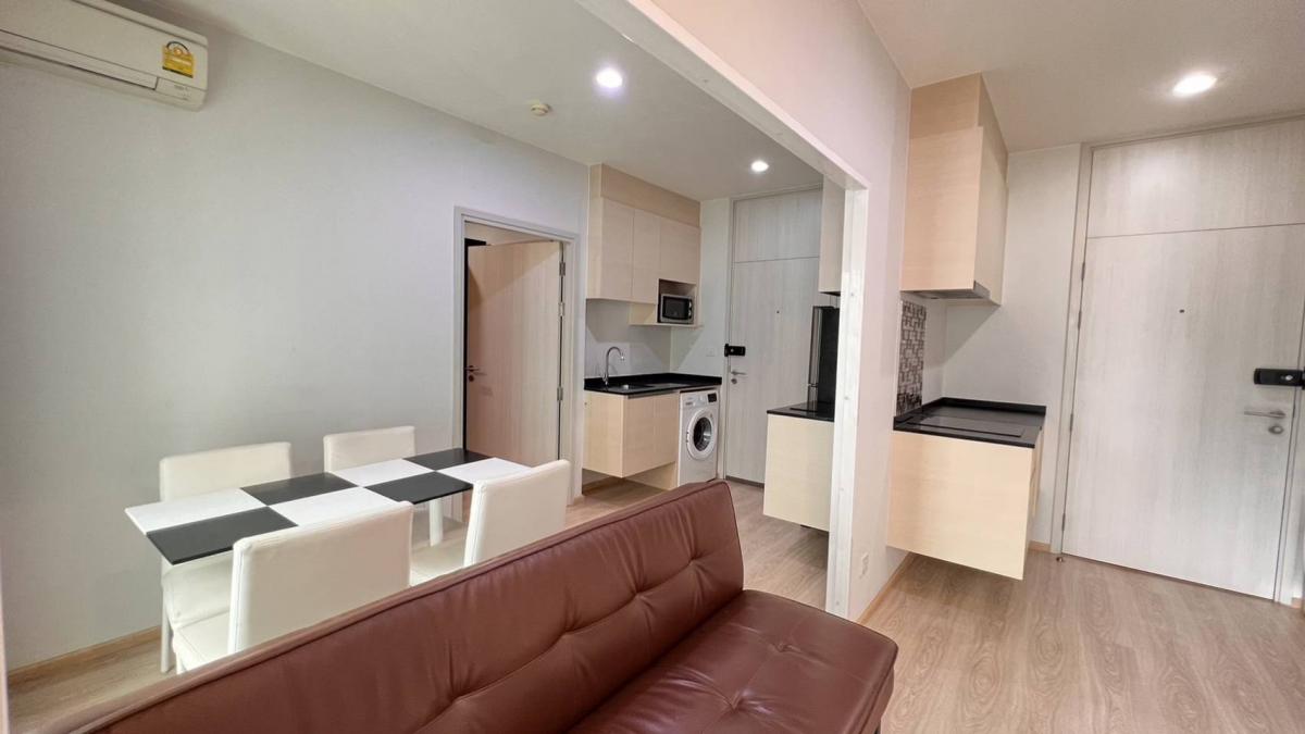 For SaleCondoRatchadapisek, Huaikwang, Suttisan : Condo Noble Revolve Ratchada 2 bedrooms near BTS/MRTFor sale at 7.7 million or rent for 25,000 baht/month, great value!