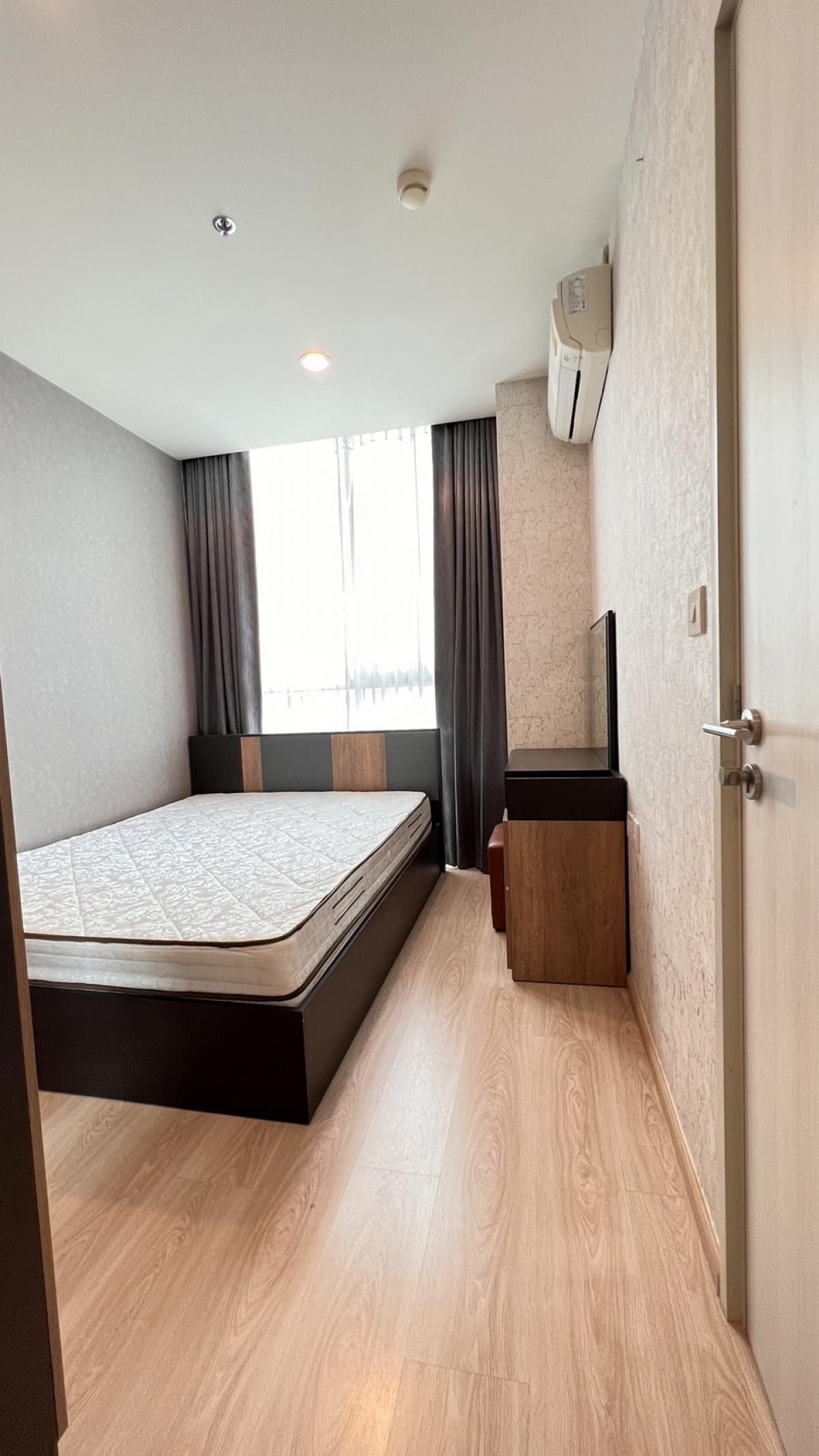For SaleCondoRatchadapisek, Huaikwang, Suttisan : Condo Noble Revolve Ratchada 2 bedrooms near BTS/MRTFor sale at 7.7 million or rent for 25,000 baht/month, great value!