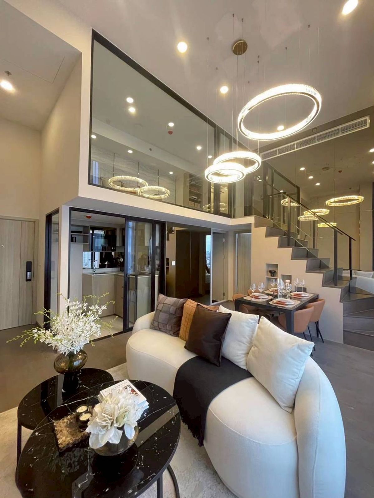 ขายคอนโดราชเทวี พญาไท : LTH12655 - Park Origin Ratchathewi Condo FOR SALE Size 60 sqm. 2 beds 2 baths Near BTS Ratchatawi Station ONLY 16.99 MB