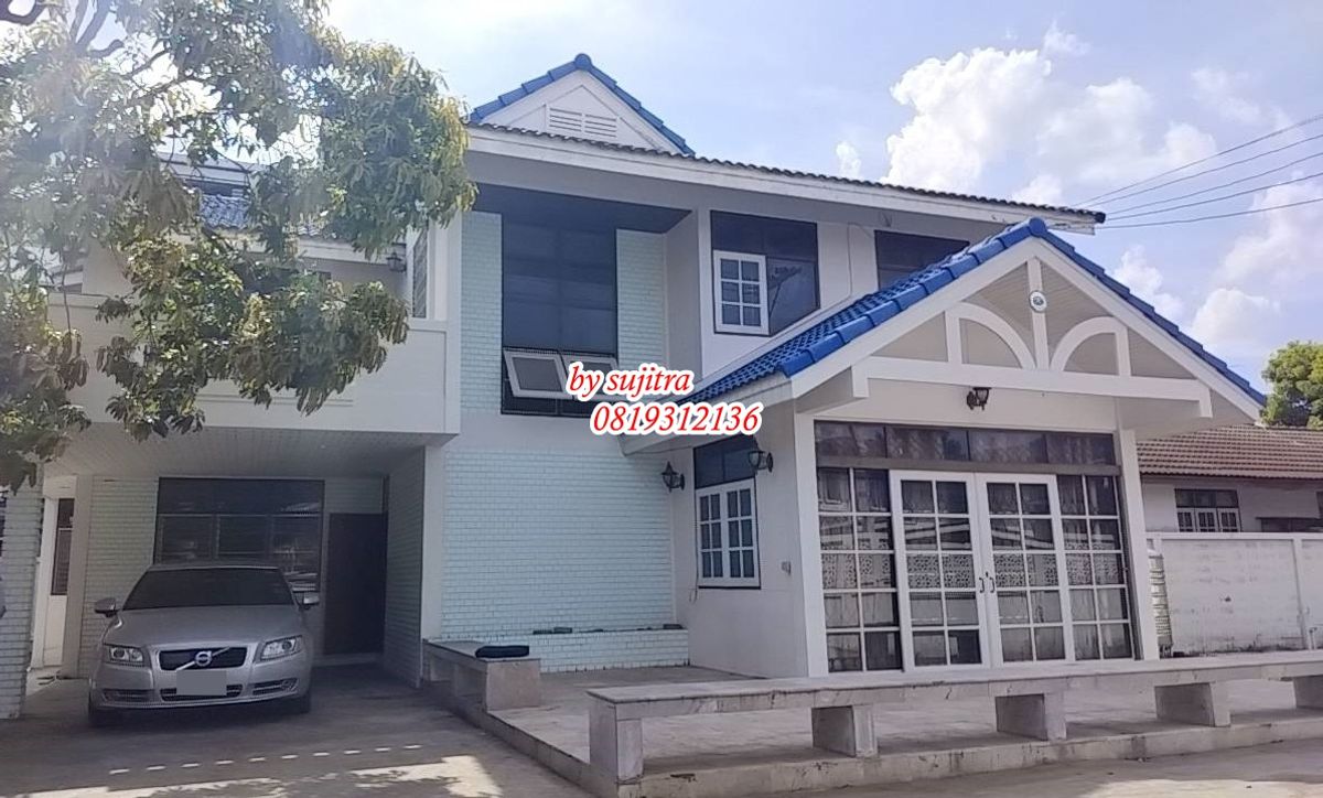 For RentHouseYothinpattana,CDC : Rent a 2-story detached house, 150 sq.m., located on Ekamai-Ram Inthra Expressway.