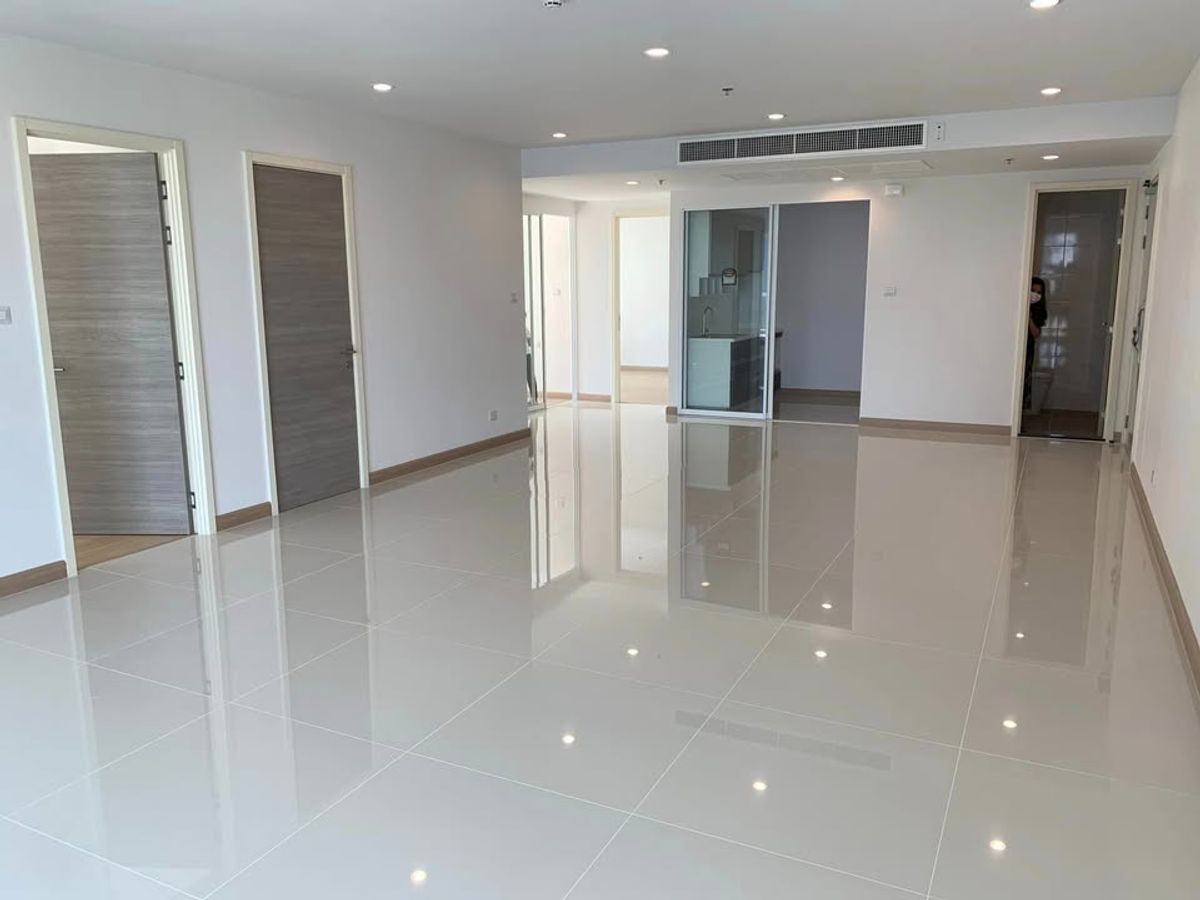 ขายคอนโดพระราม 3 สาธุประดิษฐ์ : Supalai Riva Grand Rama 3 / 2 Bedrooms (FOR SALE), ศุภาลัย ริวา แกรนด์ พระราม 3 / 2 ห้องนอน (ขาย) MHOW504