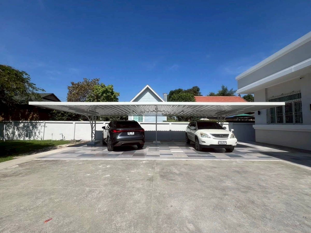 For RentHouseBangna, Bearing, Lasalle : LTH12659 - Single Home for RENT at Bang Na Size 467 SQW. 1000 SQM. 7 Beds 7 Baths Near Central Bangna Only 240K/Month
