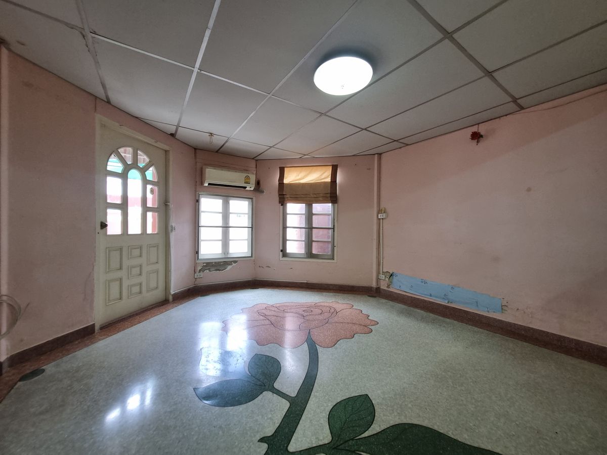 ขายบ้านพระราม 3 สาธุประดิษฐ์ : ขายบ้านนนทรี 8 ทำเลดี เดินทางสะดวก ใกล้ทางด่วน พระราม 3