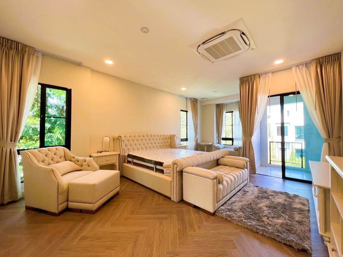 For RentHousePattanakan, Srinakarin : Luxury House at Rama 9-Krungthepkreetha for rent and sale