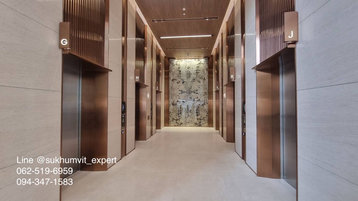 For RentOfficeSukhumvit, Asoke, Thonglor : Rental offices in the area of ​​Ekkamai near the train