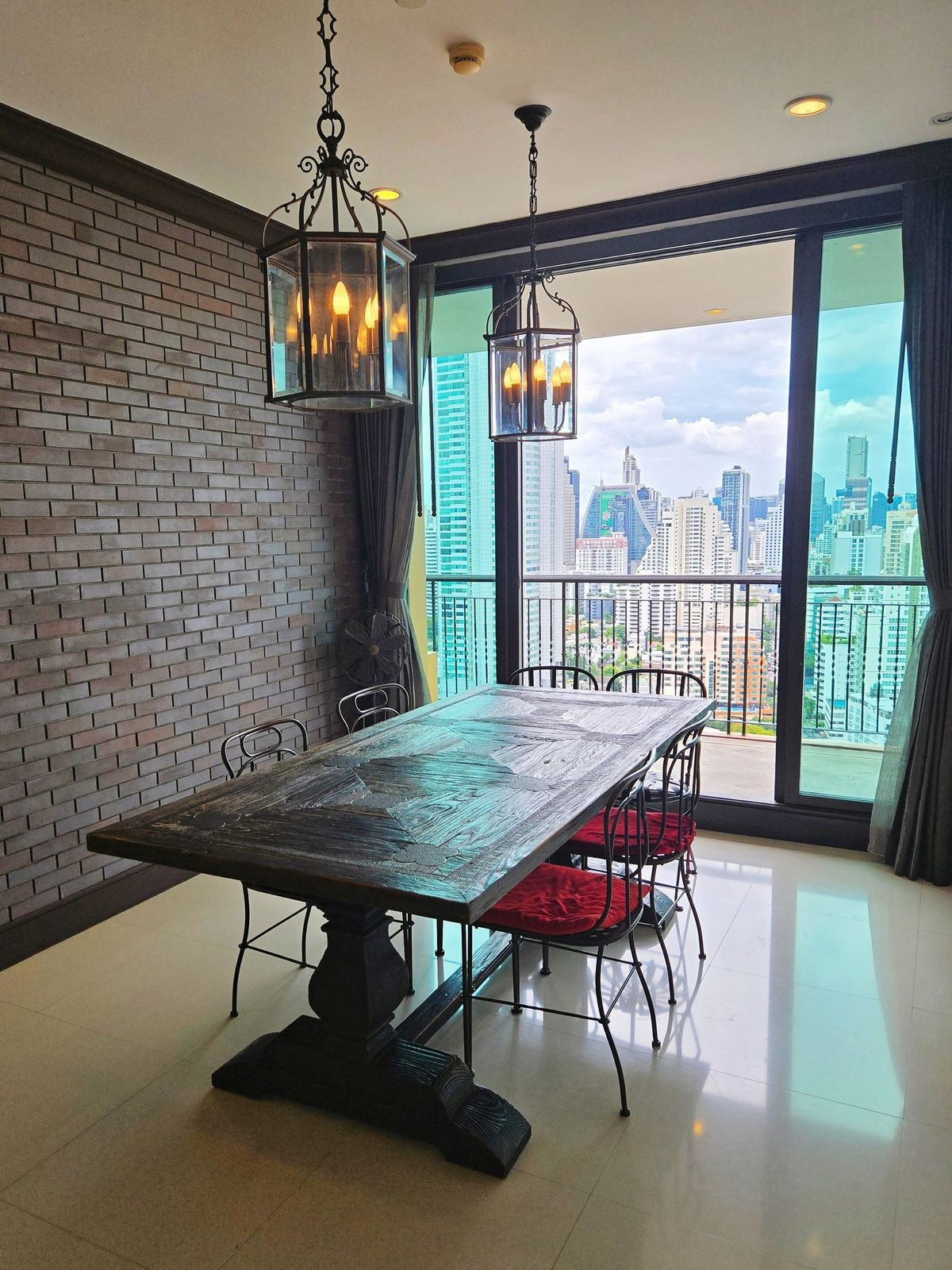ขายคอนโดสุขุมวิท อโศก ทองหล่อ : Aguston Sukhumvit 22 / 2 Bedrooms (FOR SALE), อกัสตัน สุขุมวิท 22 / 2 ห้องนอน (ขาย) F370