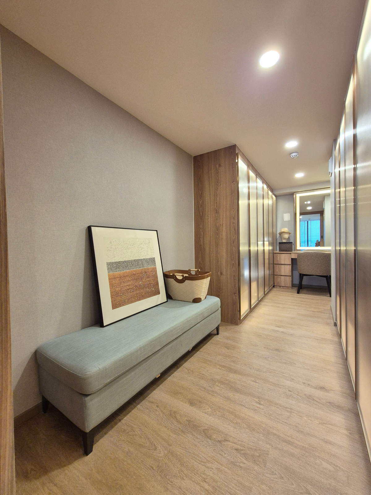 For SaleCondoRama9, Petchburi, RCA : 🔥( DUPLEX PENTHOUSE!! ) #Biggest room Landmark @MRTA Station Rama 9, hotel-style service Branded Residences