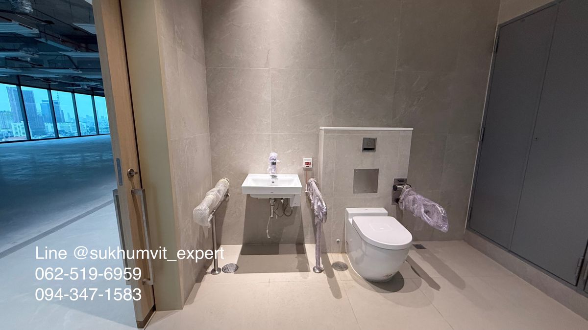 For RentOfficeSukhumvit, Asoke, Thonglor : Rental offices in the area of ​​Ekkamai near the BTS