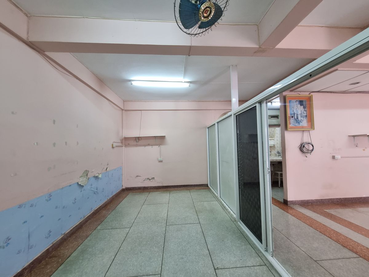 ขายบ้านพระราม 3 สาธุประดิษฐ์ : ขายบ้านนนทรี 8 ทำเลดี เดินทางสะดวก ใกล้ทางด่วน พระราม 3