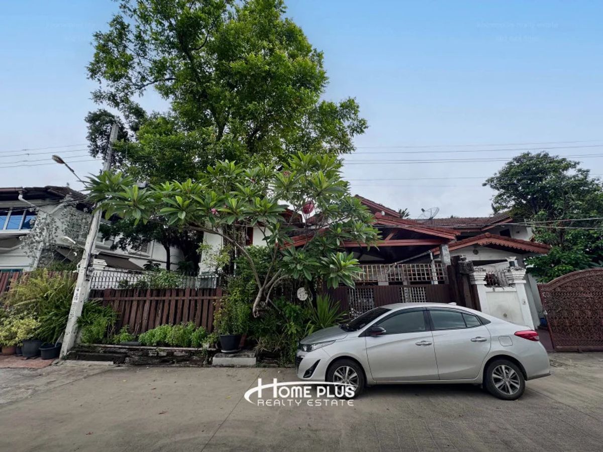 ขายบ้านเลียบทางด่วนรามอินทรา : บ้านเดี่ยว 2 ชั้น ออคิดวิลล่า (Orchid Villa) ประดิษฐ์มนูธรรม10  ลาดพร้าว 81 