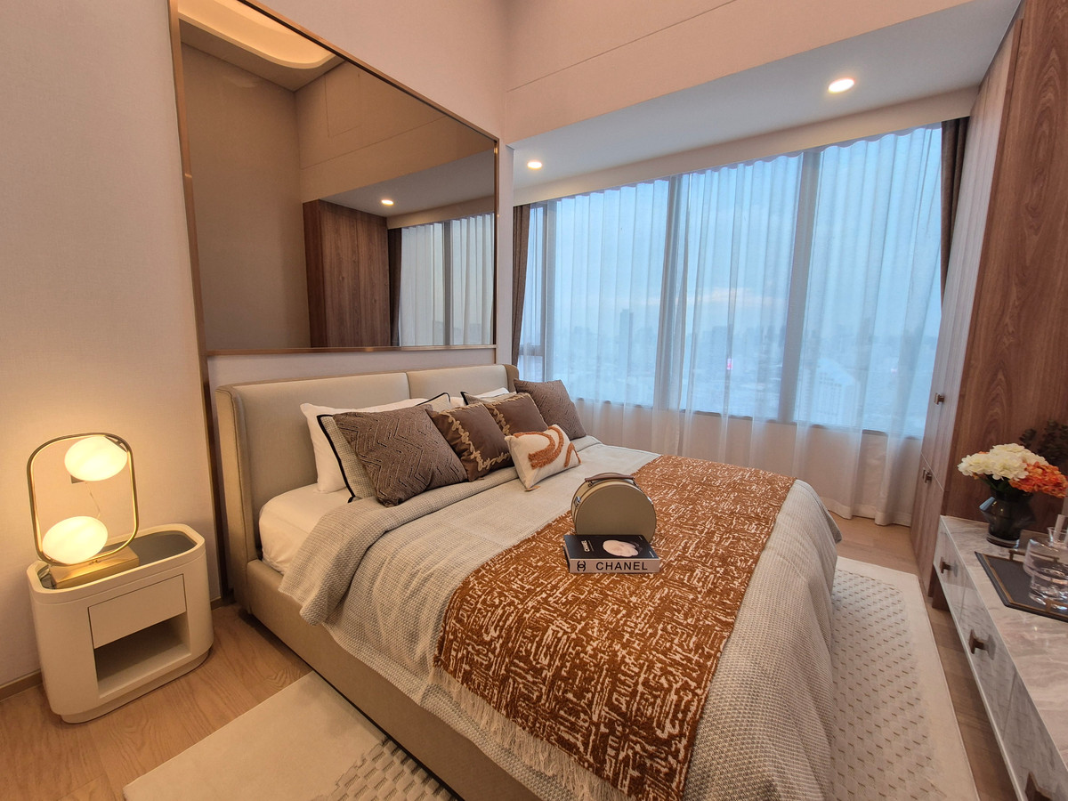 For SaleCondoRama9, Petchburi, RCA : 🔥( DUPLEX PENTHOUSE!! ) #Biggest room Landmark @MRTA Station Rama 9, hotel-style service Branded Residences