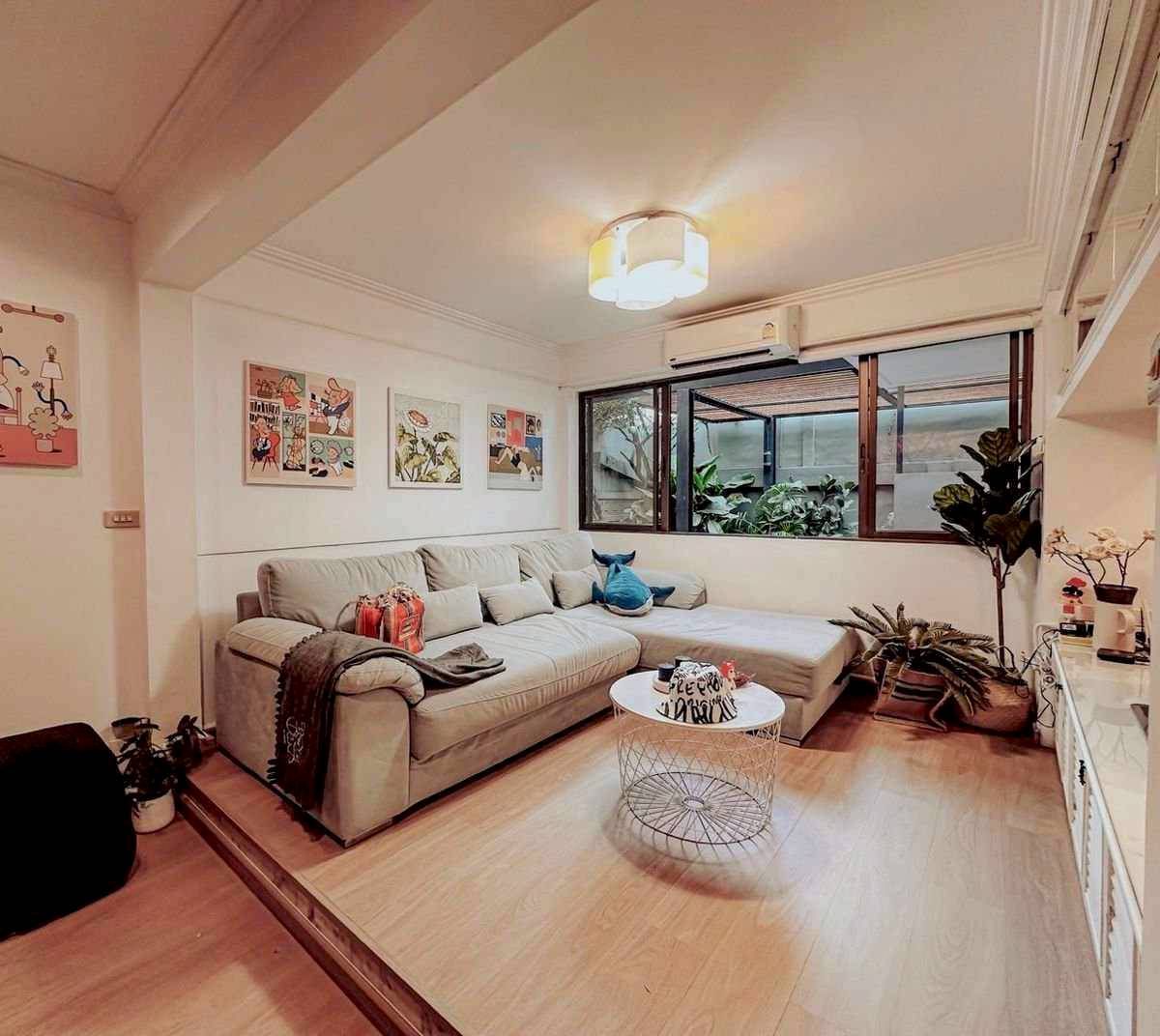 ให้เช่าบ้านสุขุมวิท อโศก ทองหล่อ : LTHC12657 – Home for rent at Ekkamai 12 Size 40 Sqw. 180 Sqm. 3 beds 2 baths Near BTS Ekkamai Station ONLY 80K/Month