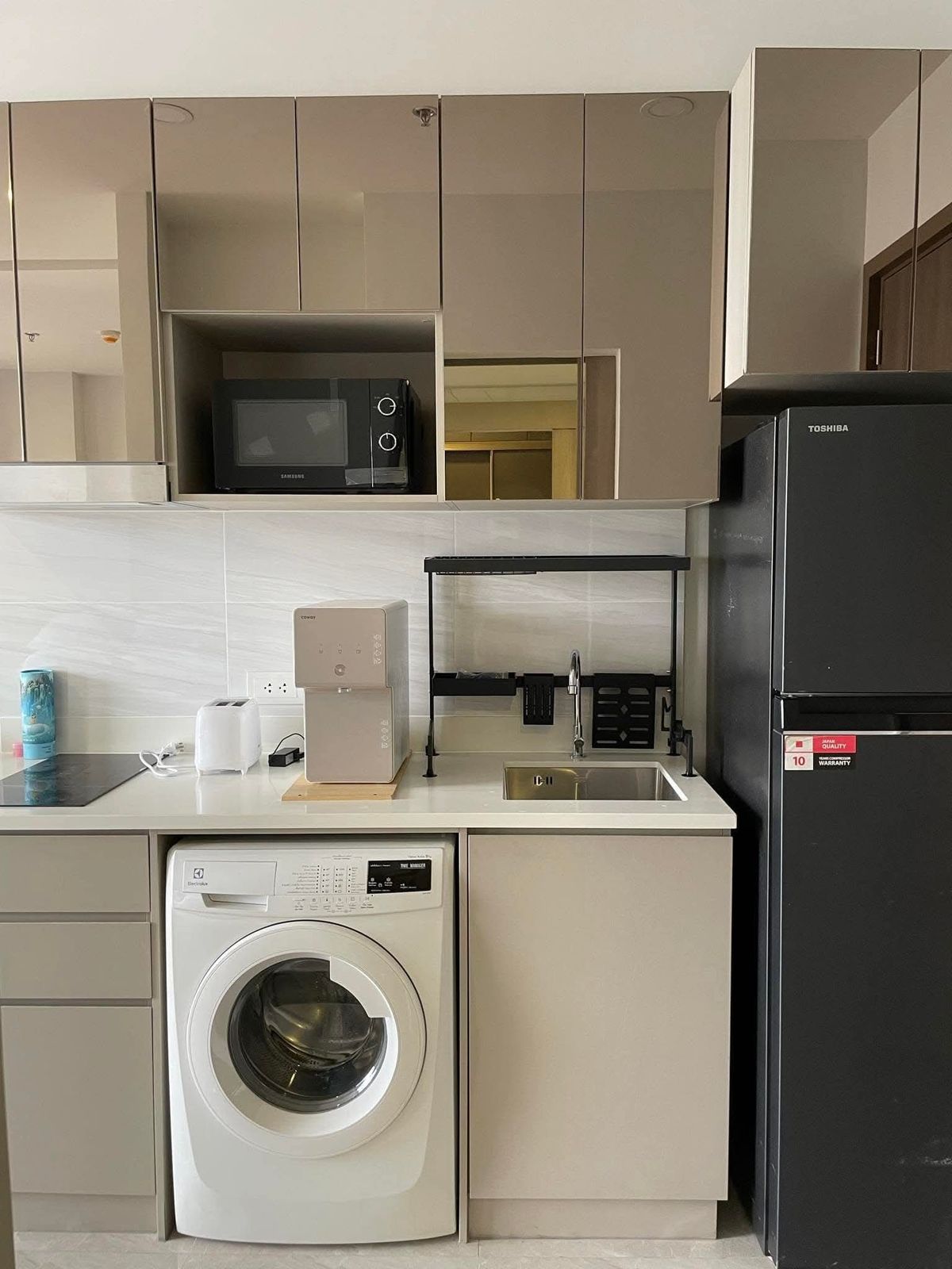 For RentCondoRama9, Petchburi, RCA : Condo Cloud Thonglor - Phetchaburi is convenient to travel near the BTS train. Ready to stay immediately !!