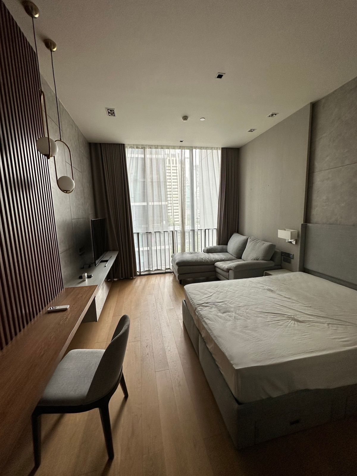ให้เช่าคอนโดวิทยุ ชิดลม หลังสวน : คอนโดปล่อยเช่า 28 Chidlom Fully Furnish ห้องตกแต่งครบ พร้อมเข้าอยู่ 