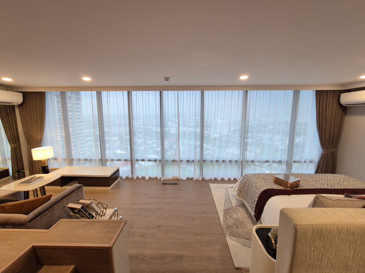 For SaleCondoRama9, Petchburi, RCA : 🔥( DUPLEX PENTHOUSE!! ) #Biggest room Landmark @MRTA Station Rama 9, hotel-style service Branded Residences