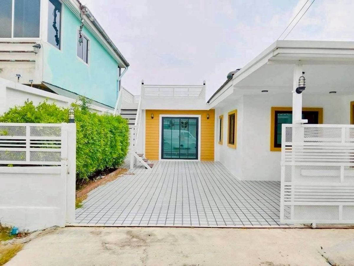 For SaleTownhomeNonthaburi, Bang Yai, Bangbuathong : Book today, discount 100,000 baht. Volunteer M. 5 Pool Villa style Soi Kantana, Bang Yai, Nonthaburi