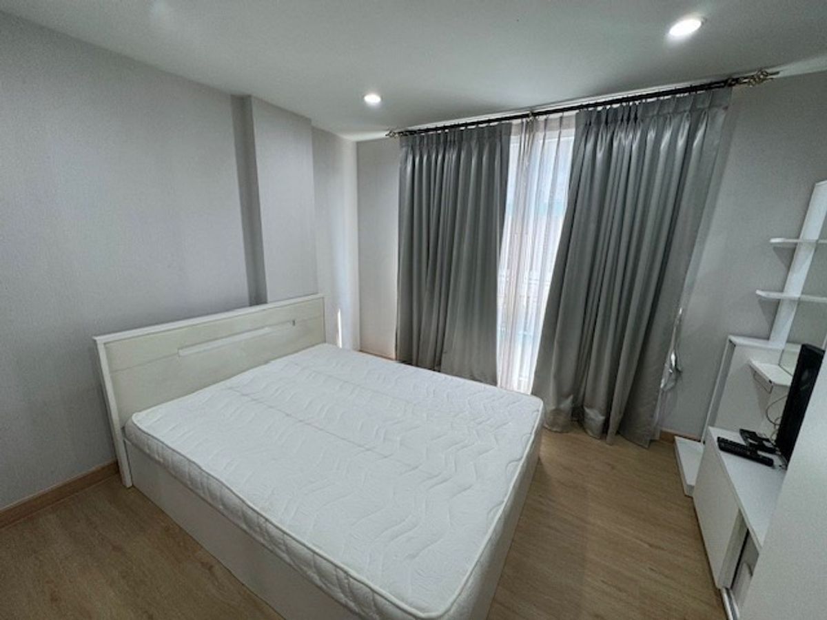 For RentCondoLadprao101, Happy Land, The Mall Bang Kapi : 🎊 There is a washing machine The Nish ID Lat Phrao 130🎊