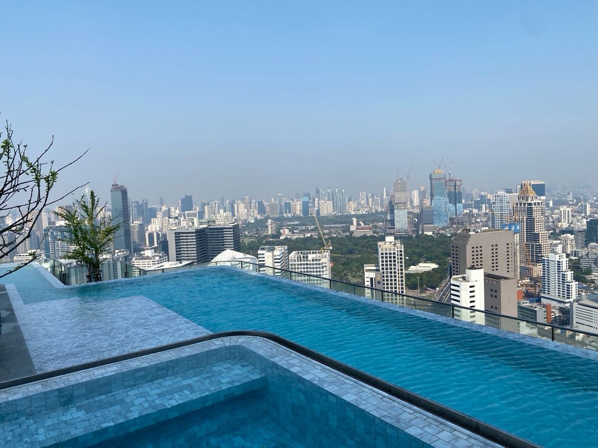 คอนโดสยาม จุฬา สามย่าน : 🔥ให้เช่าด่วน / ขายด่วน 🔥Ashton Chula-Silom ชั้น 46 ตกแต่งครบ เฟอร์ เตียง โซฟา เก้าอี้ ตู้เย็นใหม่หมด❗