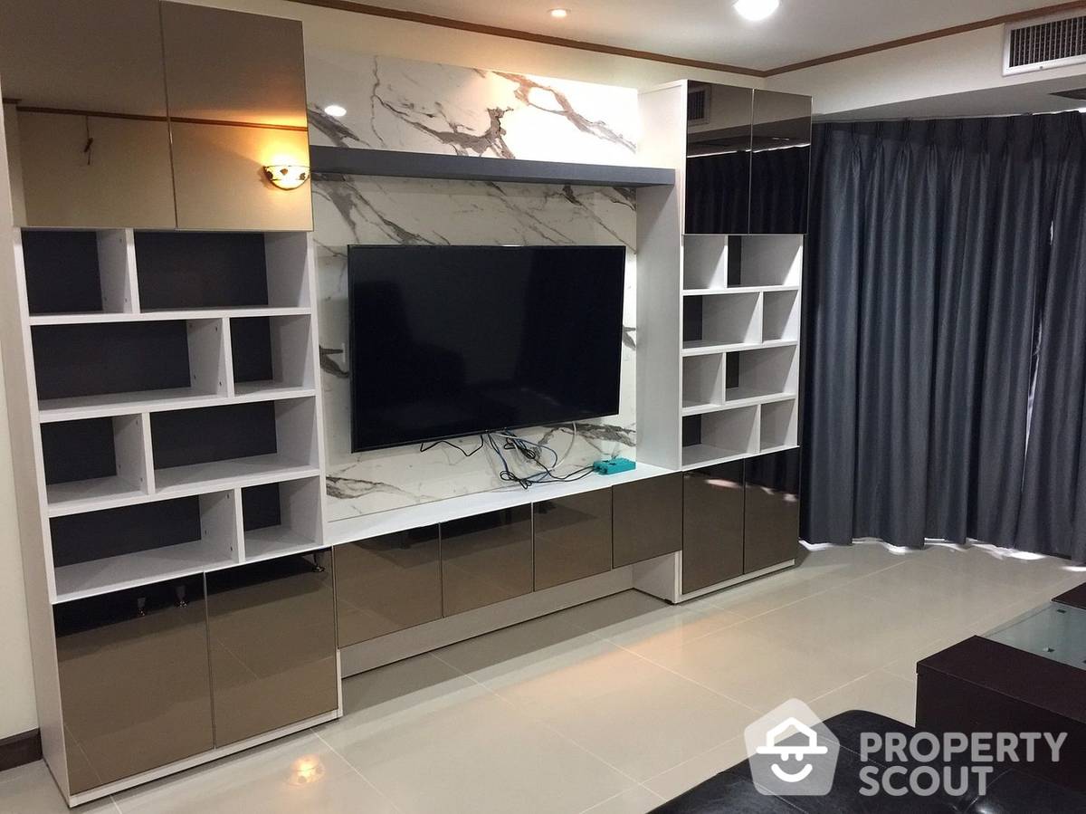 For SaleCondoKhlongtoei, Kluaynamthai : 3-BR Condo at The Waterford Diamond Tower Sukhumvit near BTS Phrom Phong