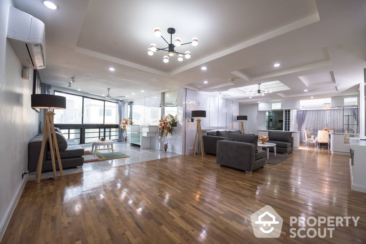 For SaleCondoSukhumvit, Asoke, Thonglor : 3-BR Condo at President Park Condominium near MRT Queen Sirikit National Convention Centre