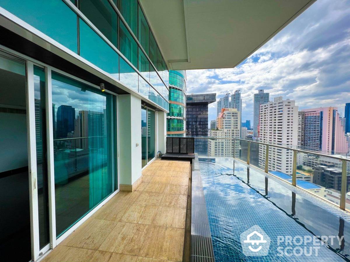 For SaleCondoSukhumvit, Asoke, Thonglor : 3-BR Condo at Le Raffine Jambunuda Sukhumvit 31 near BTS Phrom Phong