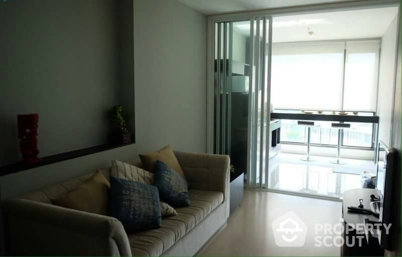 For RentCondoOnnut, Udomsuk : 1-BR Condo at Rhythm Sukhumvit 44/1 near BTS Phra Khanong