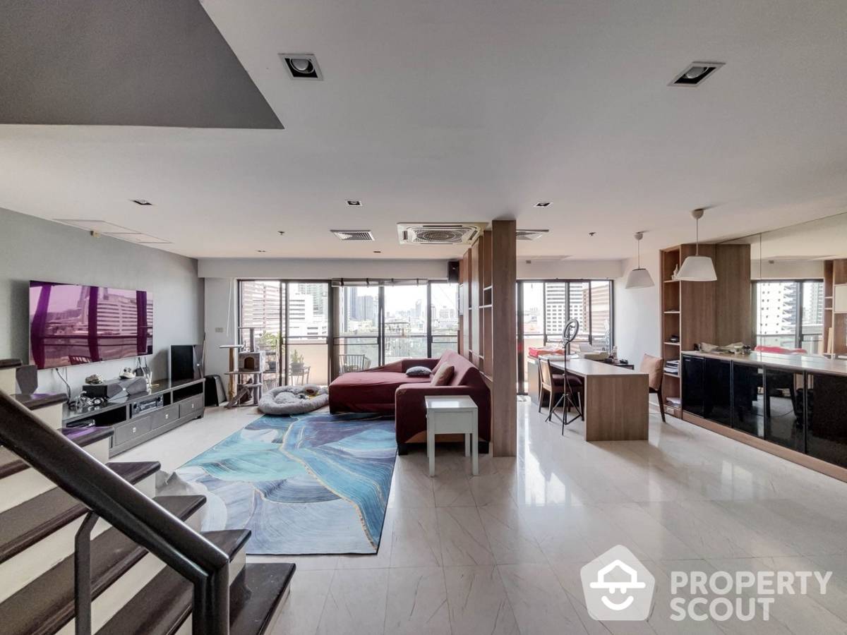 For SaleCondoSukhumvit, Asoke, Thonglor : 2-BR Condo at Kiarti Thanee City Mansion Condominium near MRT Phetchaburi