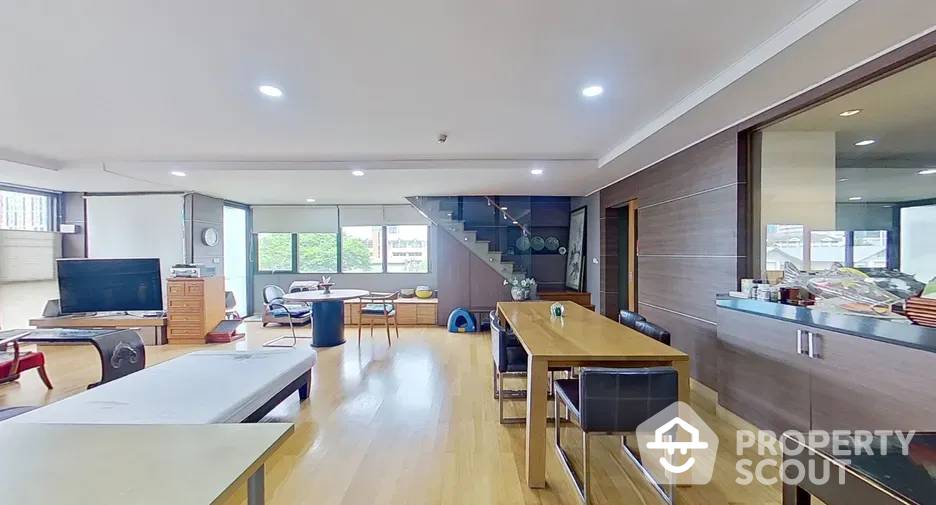 For SaleCondoSukhumvit, Asoke, Thonglor : 3-BR Condo at W8 Thonglor 25 Condominium close to Thong Lo