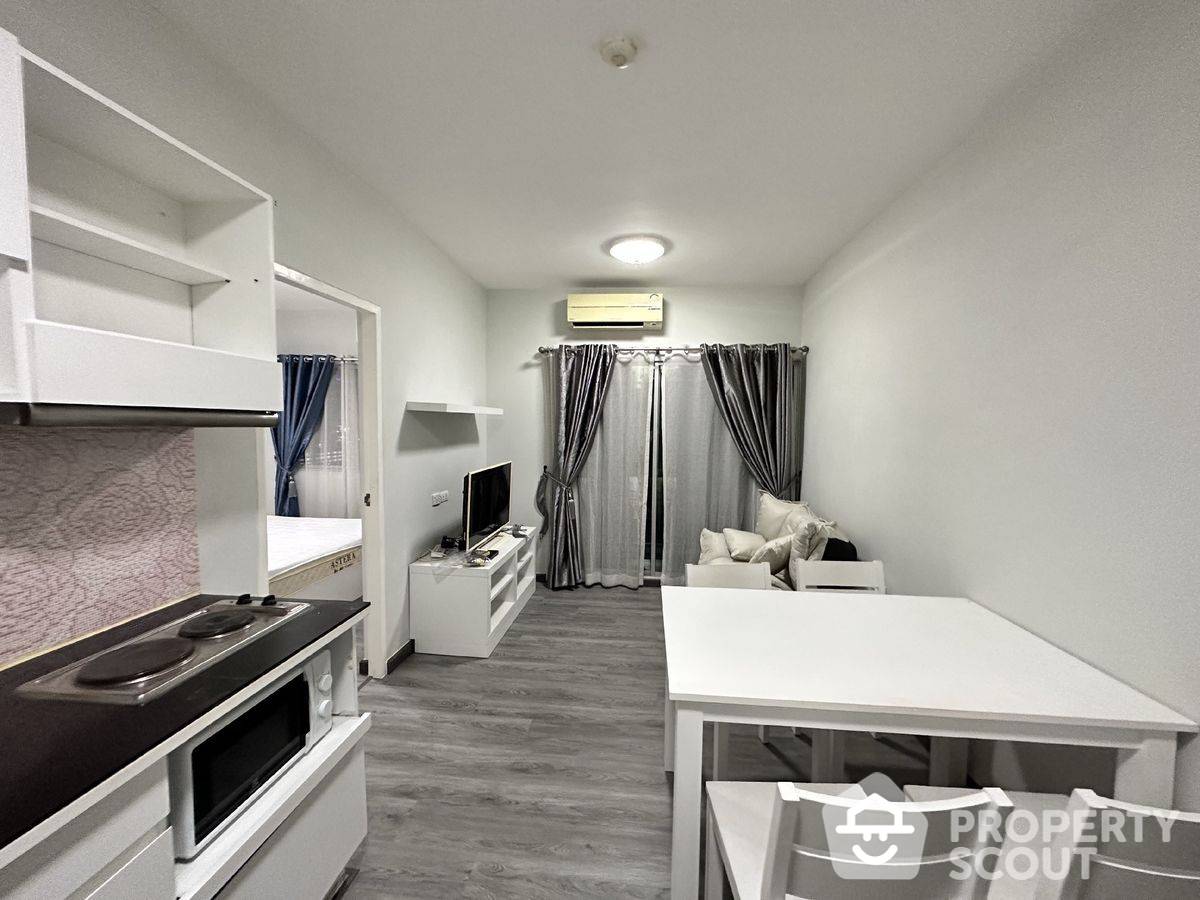 For SaleCondoRama9, Petchburi, RCA : 2-BR Condo at A Space Asoke Hide Away near MRT Phra Ram 9