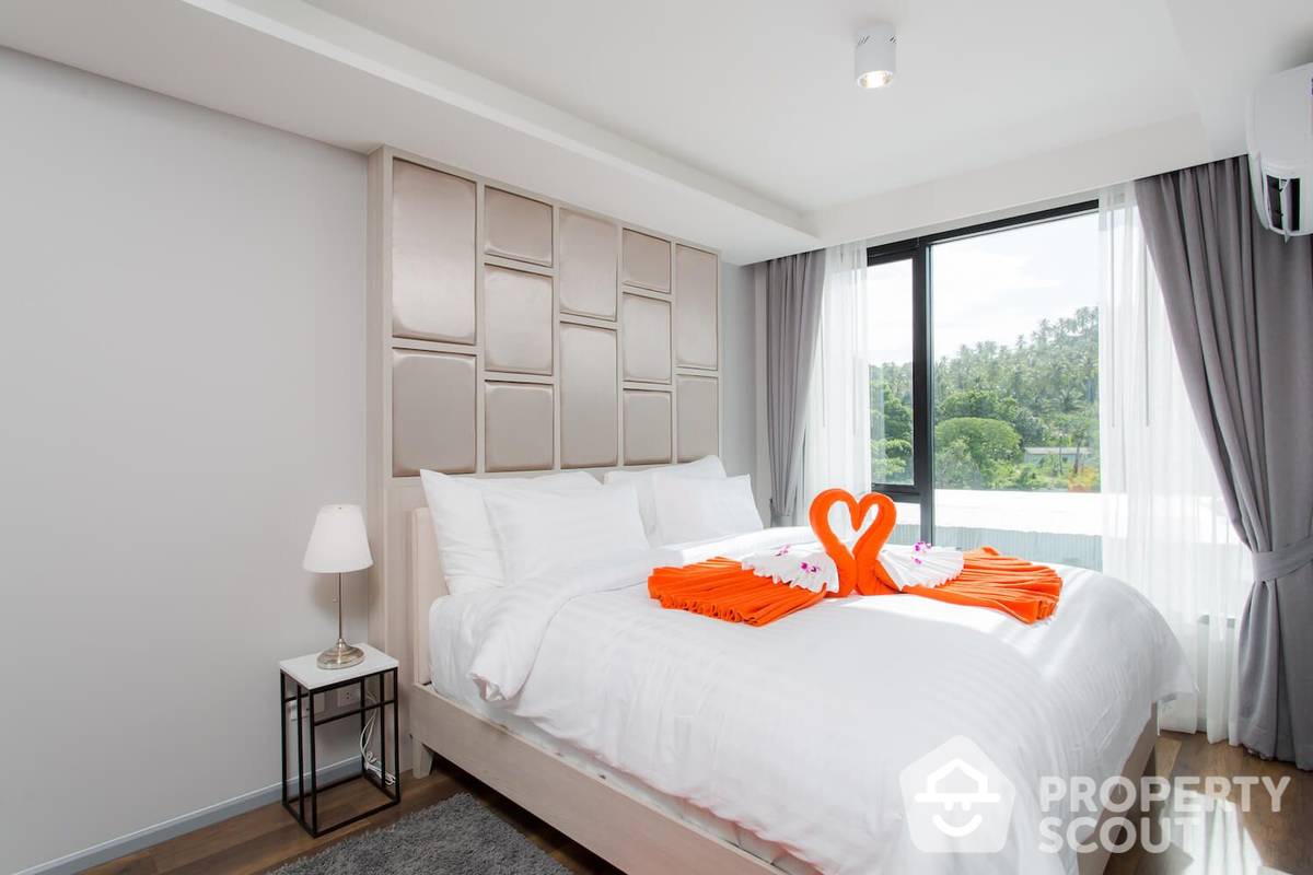 For SaleCondoPhuket : 1-BR Condo at 6th Avenue Surin Condominium close to Surin