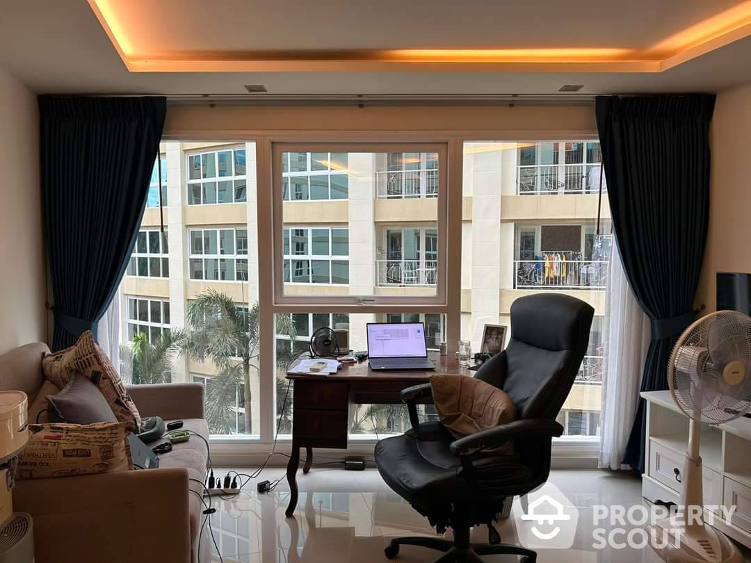 For SaleCondoPattaya, Bangsaen, Chonburi : 2-BR Condo at City Garden Pattaya close to Pattaya South