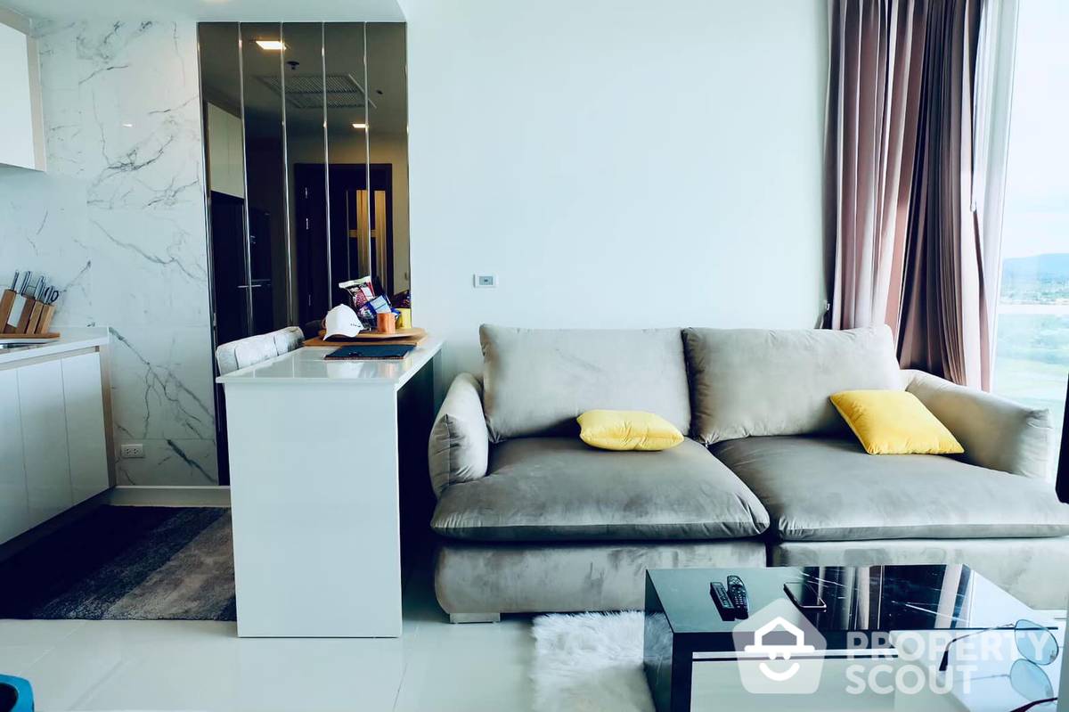 For SaleCondoPattaya, Bangsaen, Chonburi : 1-BR Condo at Del Mare Condominium close to Bangsaray