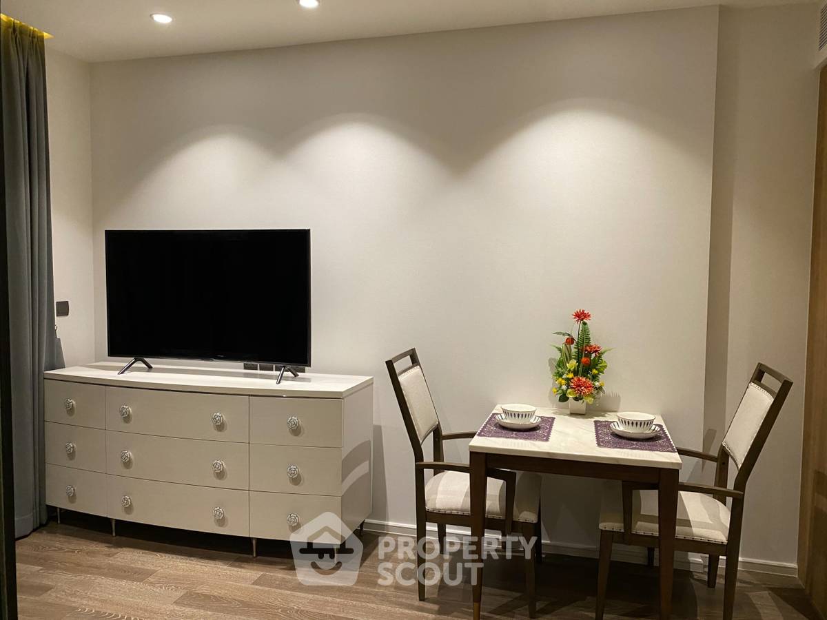 ขายคอนโดสุขุมวิท อโศก ทองหล่อ : คอนโด 1-ห้องนอน ที่ มิวนีค สุขุมวิท 23 ใกล้ MRT สุขุมวิท