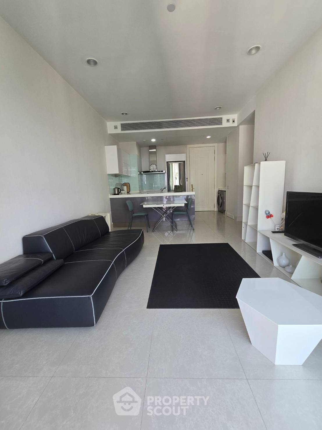 ขายคอนโดวิทยุ ชิดลม หลังสวน : คอนโด 2-ห้องนอน ที่ คิว หลังสวน ใกล้ BTS ราชดำริ
