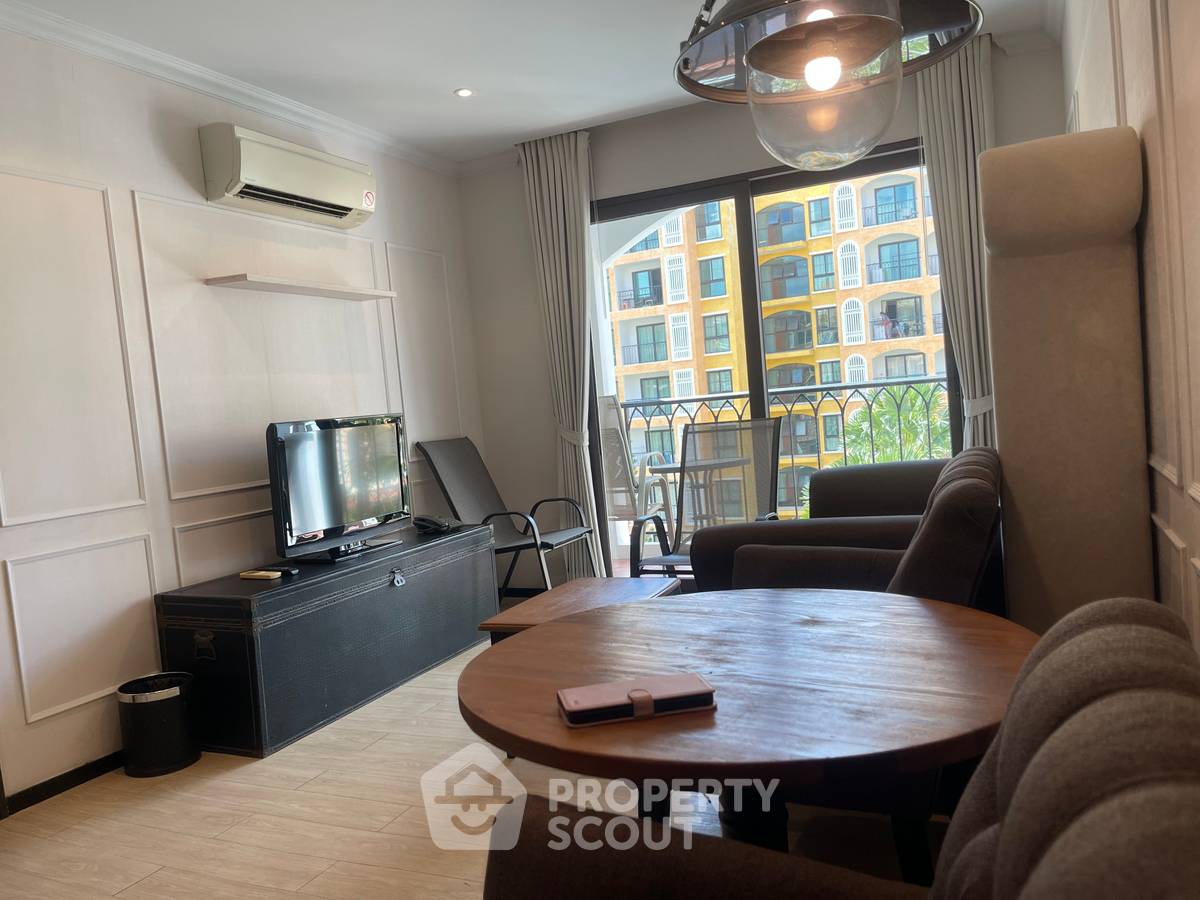 For SaleCondoPattaya, Bangsaen, Chonburi : 1-BR Condo at Venetian Signature Condo Resort Pattaya close to Pattaya