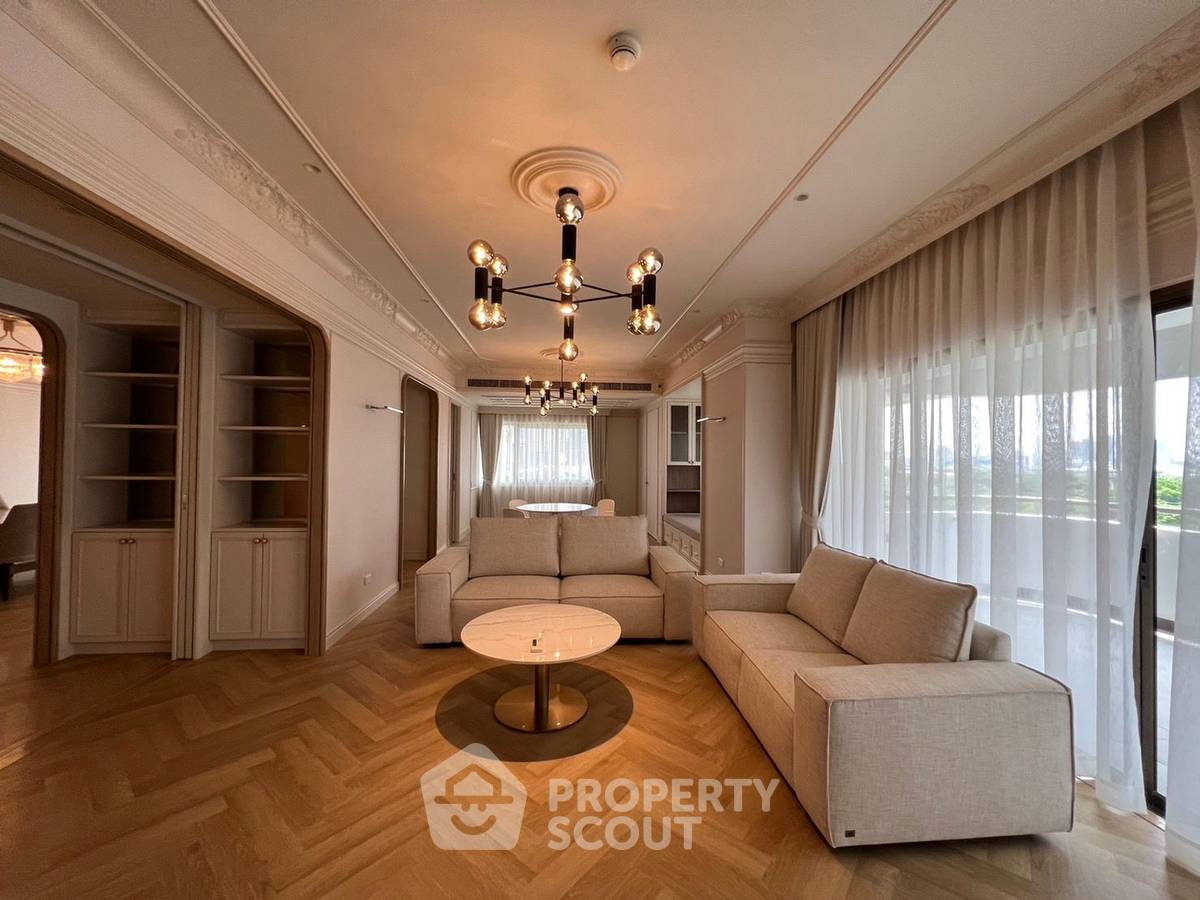 For SaleCondoKhlongtoei, Kluaynamthai : 2-BR Condo at Tower Park near ARL Makkasan