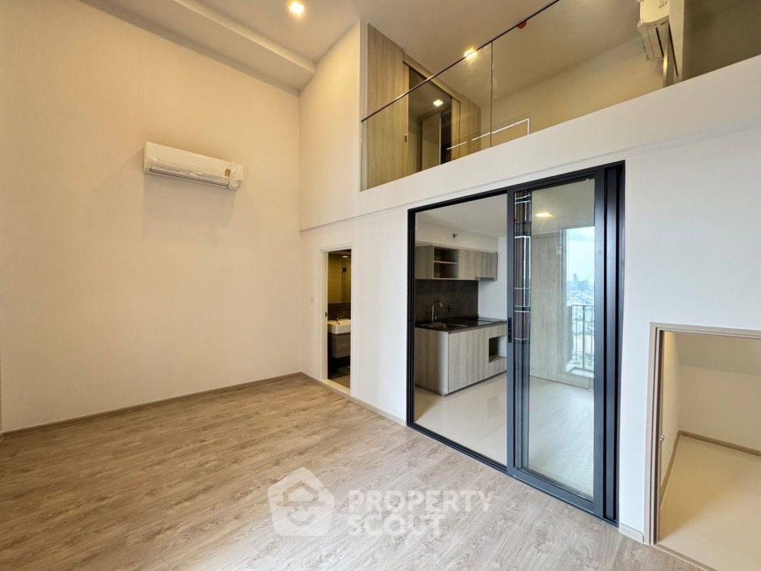 For SaleCondoRama9, Petchburi, RCA : 1-BR Condo at The Tree Pattanakarn-Ekkamai near ARL Ramkhamhaeng