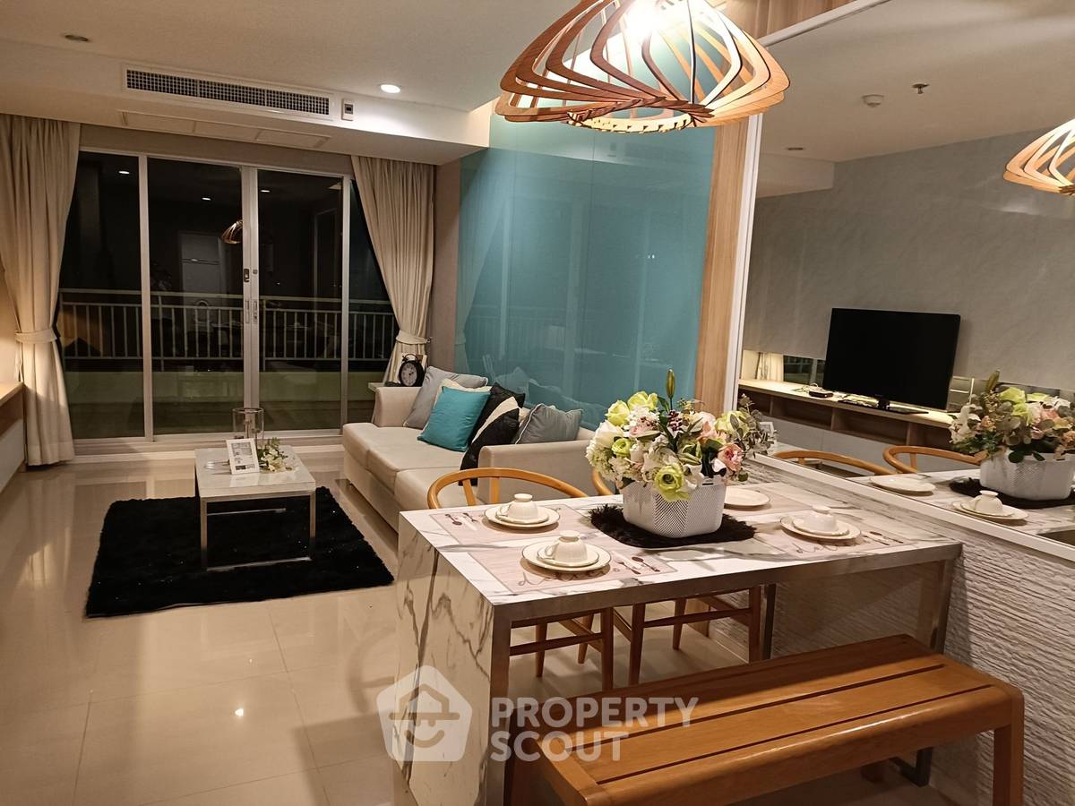 For SaleCondoPattaya, Bangsaen, Chonburi : 2-BR Condo at Lumpini Park Beach Jomtien close to Jomtien Beach