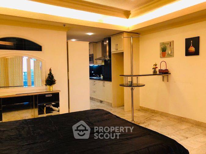 For SaleCondoPattaya, Bangsaen, Chonburi : 1-BR Condo at View Talay 3 close to Phratamnak
